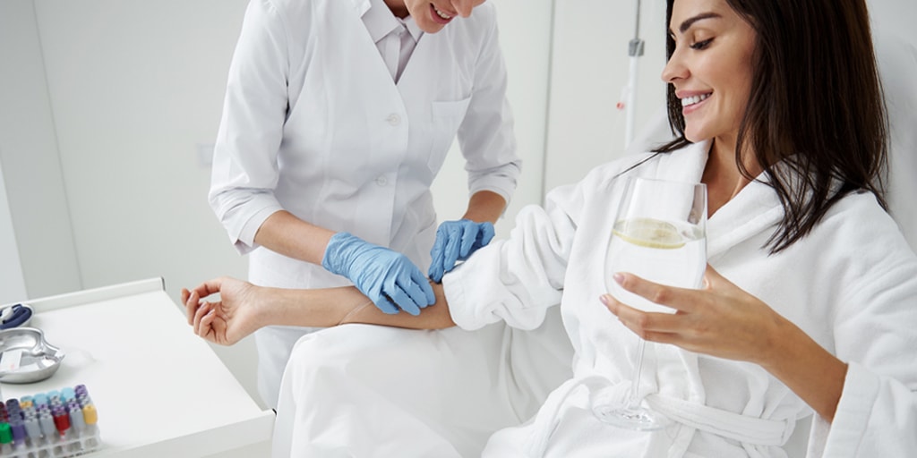 Turn Back the Clock: How IV Vitamin Therapy Supports Anti-Aging